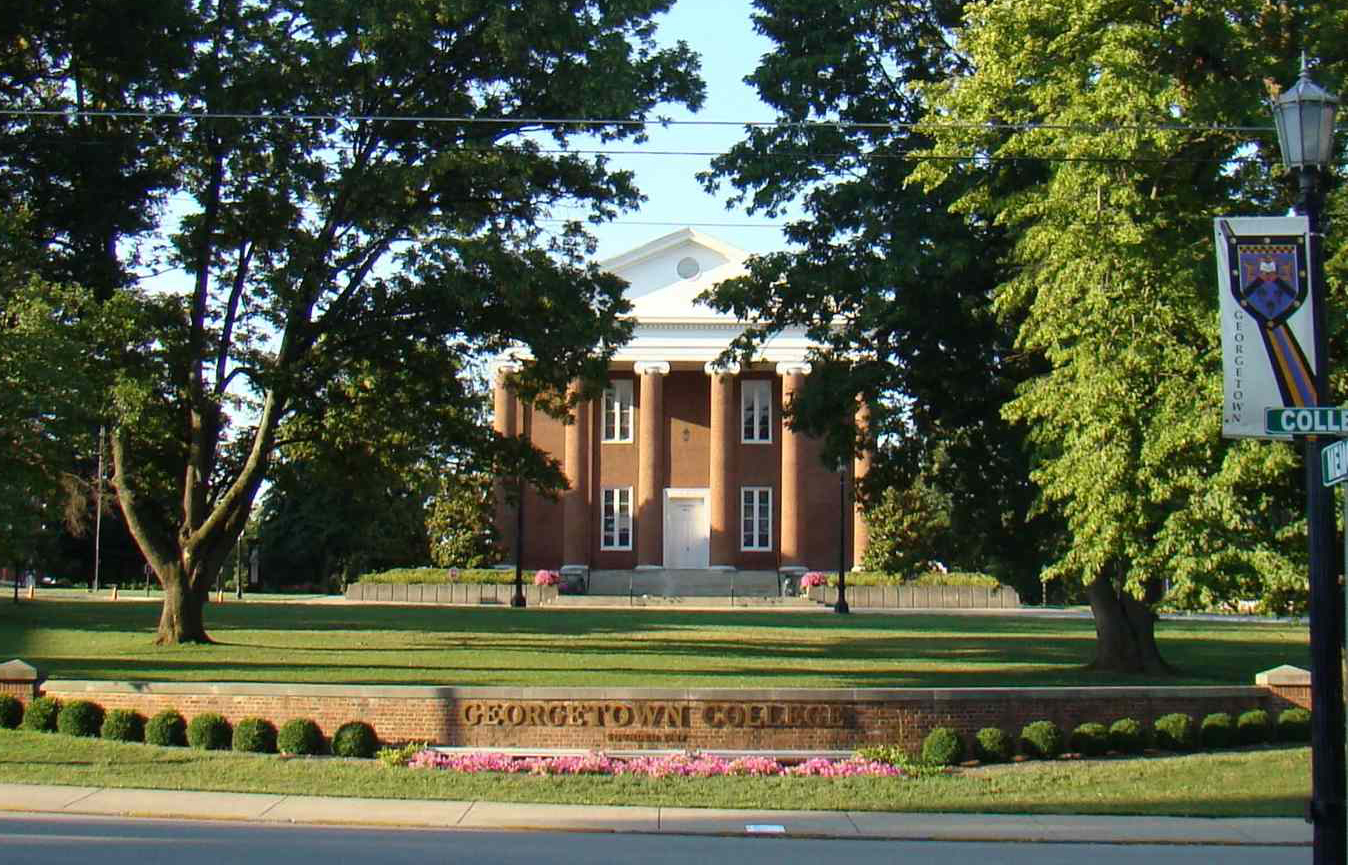 Georgetown College sign in front of building.