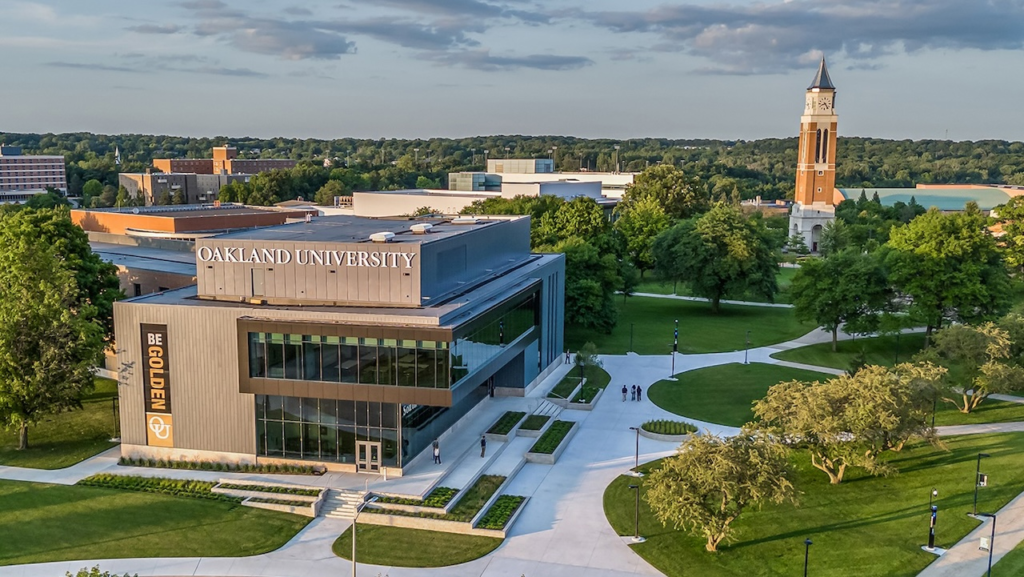 Image of the campus of Oakland University in Michigan.